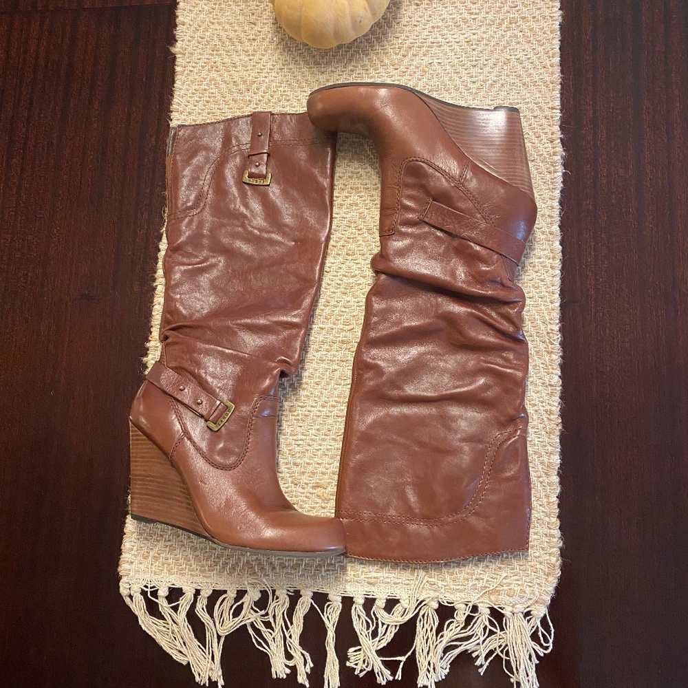 Guess boots